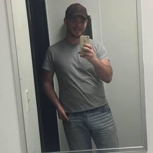 Meet your Posher, Aaron